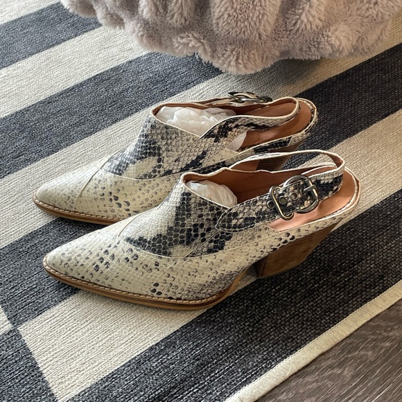 Free People Snakeskin Block Heel Slingback Mules - Picture 1 of 6